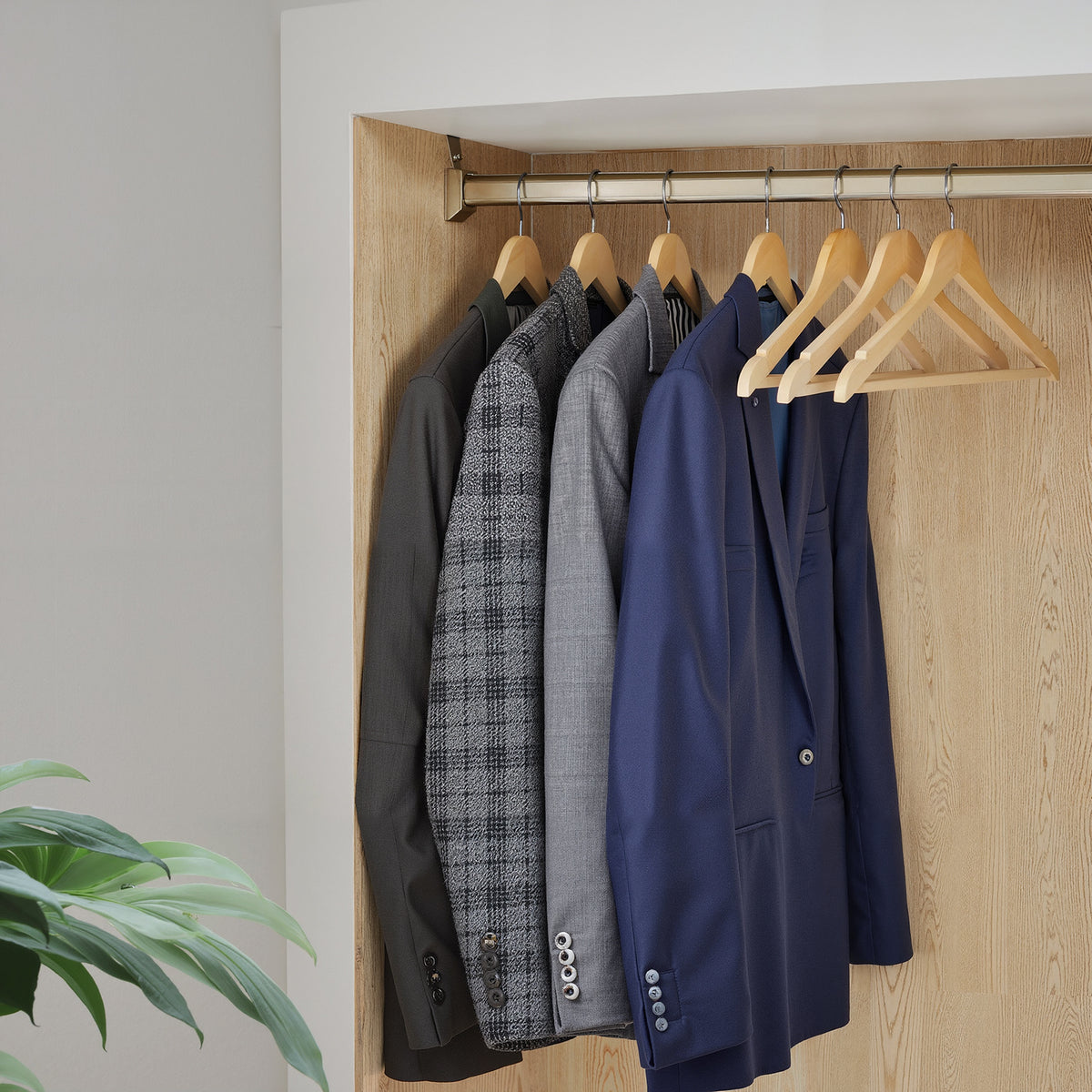 ubber Coated Wooden Hangers, 20-Pack Clothes Wood Hangers, Non-Slip Coat Hangers, Rubber Hangers with Shoulder Grooves and 360° Swivel Hook, Natural
